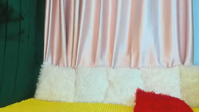 Kinky fazzy234 online show from 04/24/26, 12:13