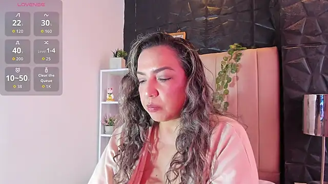 marie hss online show from 11/19/25, 02:39