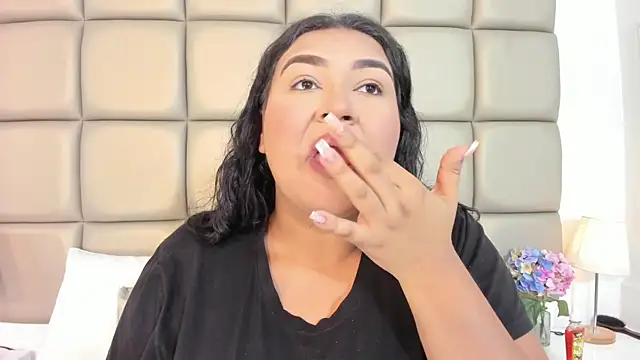 DojaAissha online show from 01/12/26, 07:19