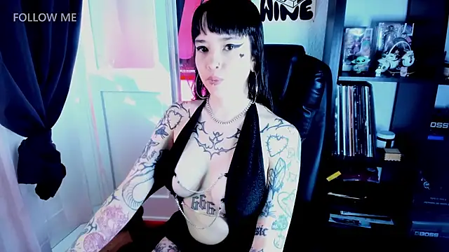 Snapshot of Demongirl6666 chatting on 06/30/26, 06:36 Demongirl6666 online show from 06/30/26, 06:36