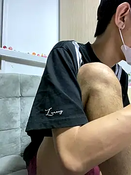 Snapshot of Vuvanne7 chatting on 11/16/25, 09:26 Vuvanne7 online show from 11/16/25, 09:26