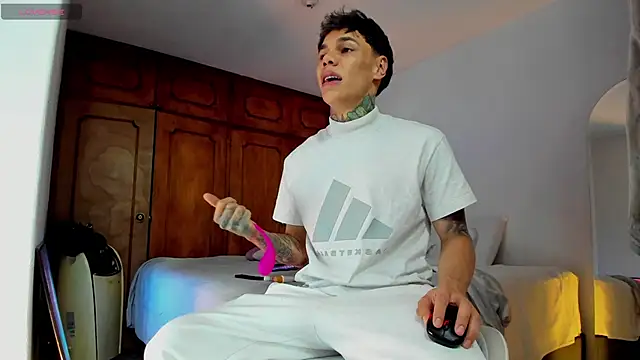 Snapshot of Jordyrodriiguez chatting on 01/02/25, 02:33 Jordyrodriiguez online show from 01/02/25, 02:33