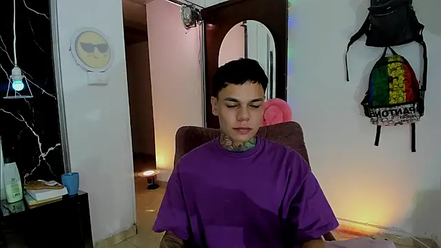 Snapshot of Jordyrodriiguez chatting on 11/18/25, 01:44 Jordyrodriiguez online show from 11/18/25, 01:44