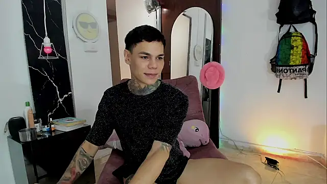 Snapshot of Jordyrodriiguez chatting on 11/25/25, 12:21 Jordyrodriiguez online show from 11/25/25, 12:21