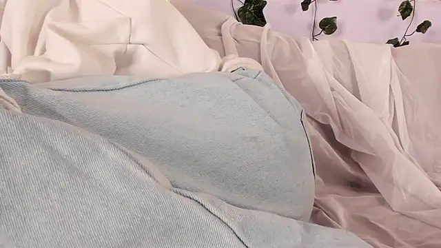 Snapshot of Natasha_Nasty2 chatting on 01/04/25, 09:32 Natasha Nasty2 online show from 01/04/25, 09:32