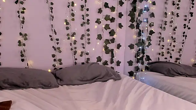 Snapshot of Natasha_Nasty2 chatting on 01/12/25, 02:24 Natasha Nasty2 online show from 01/12/25, 02:24