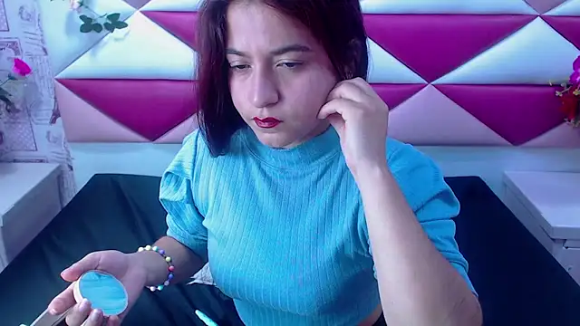 Snapshot of MariaClay chatting on 02/28/25, 12:31 MariaClay online show from 02/28/25, 12:31