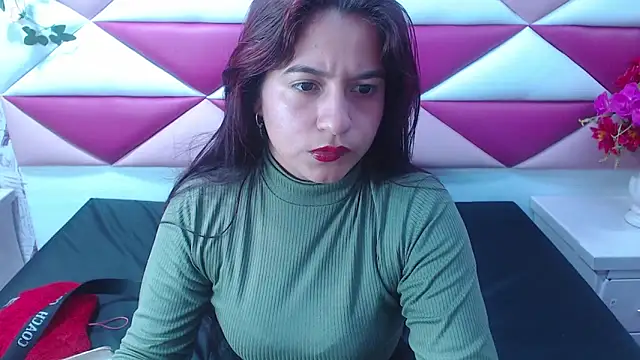 Snapshot of MariaClay chatting on 03/06/25, 12:19 MariaClay online show from 03/06/25, 12:19