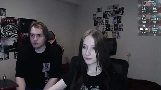 Snapshot of camcoupbang chatting on 03/15/25, 12:15 camcoupbang online show from 03/15/25, 12:15