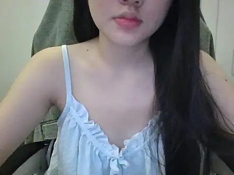 Yin-girl online show from 09/27/25, 11:37