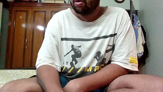 whoreboi98 online show from 12/19/24, 08:23