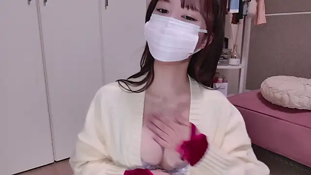 Snapshot of TsukasaSakai chatting on 12/22/24, 03:55 TsukasaSakai online show from 12/22/24, 03:55