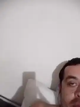 Snapshot of juanbenitez2 chatting on 03/18/25, 11:08 juanbenitez2 online show from 03/18/25, 11:08