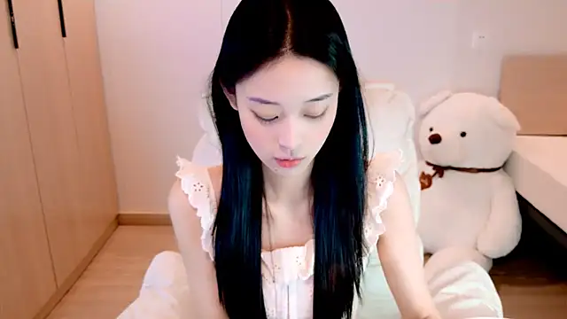 Xueb J online show from 12/03/25, 12:25