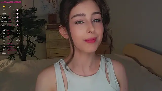 cosmosbaby online show from 10/31/25, 04:41