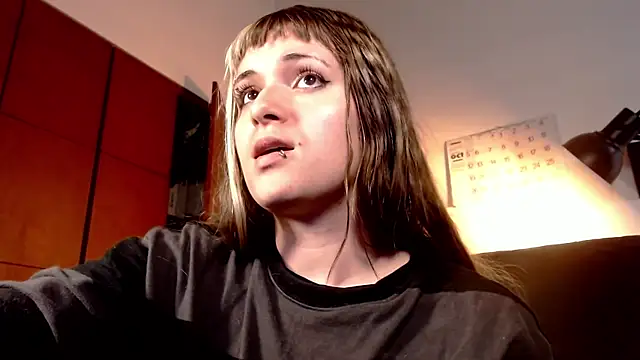 NEXT DOOR GIRL  online show from 10/27/25, 10:03