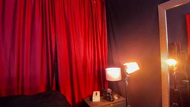 AvaLusty online show from 10/29/25, 03:14