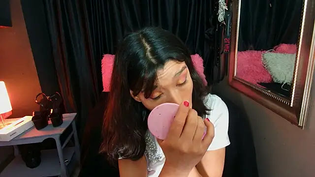 AvaLusty online show from 02/02/26, 12:59