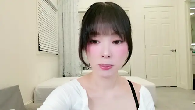 dalichuru online show from 04/10/26, 02:22