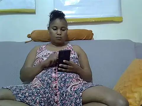 browndolly12 online show from 10/14/25, 04:13