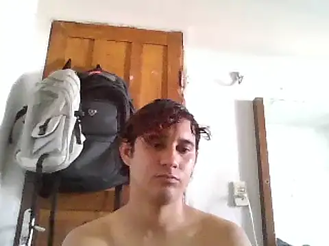 Snapshot of pedrodavid_ chatting on 12/23/24, 07:52 pedrodavid online show from 12/23/24, 07:52