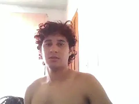 Snapshot of pedrodavid_ chatting on 12/27/24, 03:15 pedrodavid online show from 12/27/24, 03:15