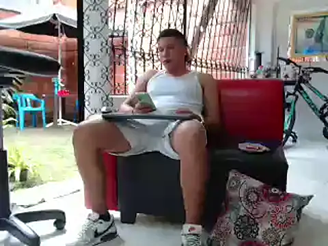 Snapshot of damiam_fiery chatting on 02/24/25, 06:26 damiam fiery online show from 02/24/25, 06:26