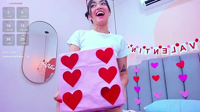 Snapshot of ThailyCherry chatting on 02/14/25, 10:47 ThailyCherry online show from 02/14/25, 10:47