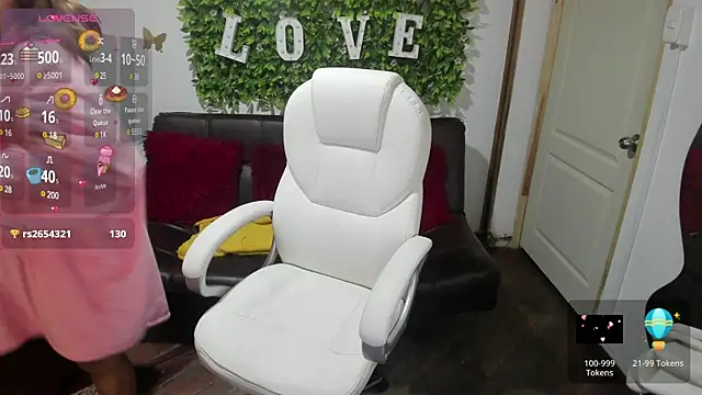 Snapshot of Enma__clark chatting on 01/18/25, 07:28 Enma clark online show from 01/18/25, 07:28