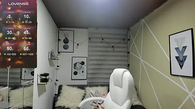 Enma  clark online show from 12/20/25, 04:08