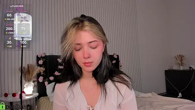 Vanessa Walters online show from 09/18/25, 02:02