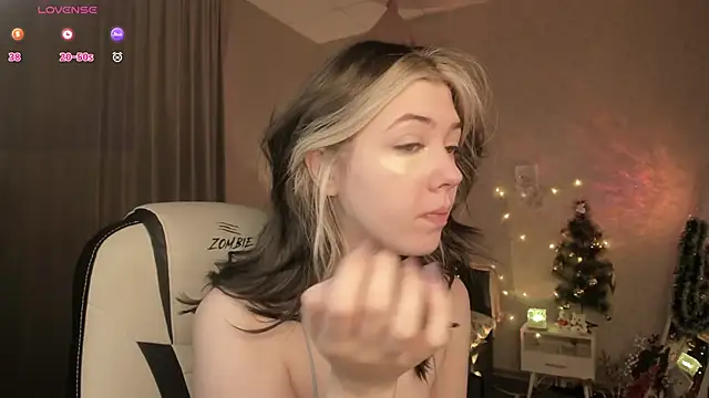 Vanessa Walters online show from 12/15/25, 03:11