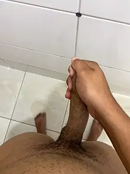 Snapshot of rafanovinho19 chatting on 01/29/25, 02:40 rafanovinho19 online show from 01/29/25, 02:40