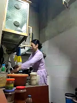 Tinease online show from 03/17/25, 10:49