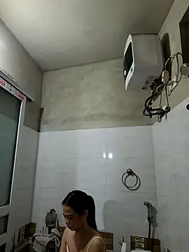 Tinease online show from 09/20/25, 10:33