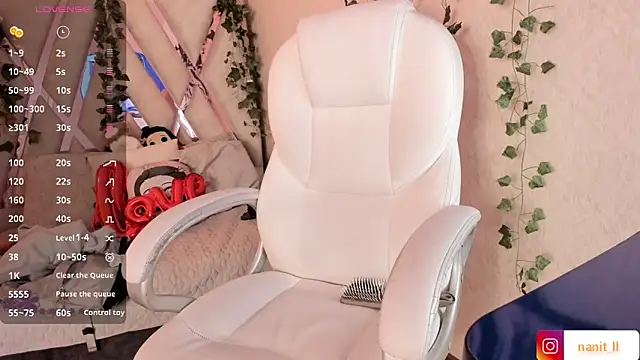 Punkys  online show from 11/24/25, 12:32