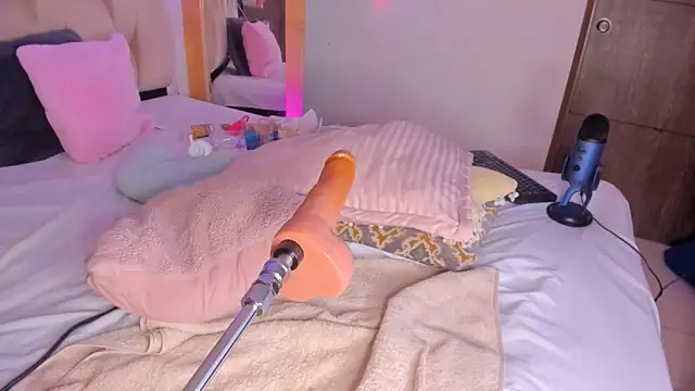 brendaruiz online show from 01/16/25, 03:13