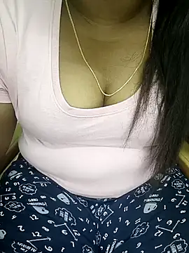 Snapshot of tamil_subha69 chatting on 01/04/25, 05:16 tamil subha69 online show from 01/04/25, 05:16