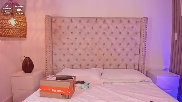 Maya Bluee online show from 11/22/25, 04:00