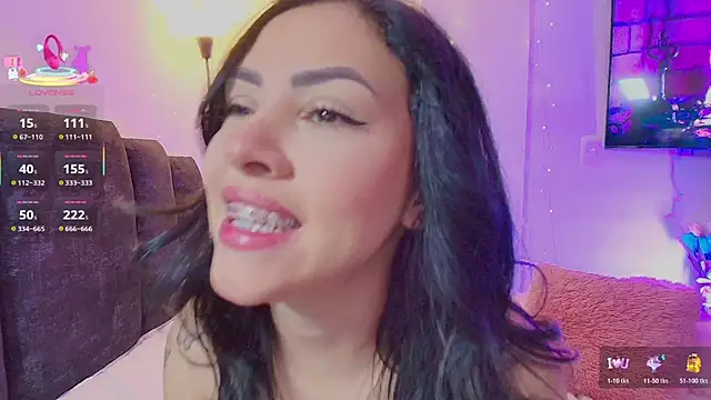 Snapshot of Maya_Bluee chatting on 04/26/26, 03:59 Maya Bluee online show from 04/26/26, 03:59