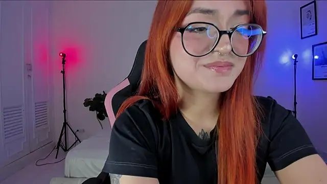 Snapshot of SweetJennaa chatting on 01/19/25, 11:00 SweetJennaa online show from 01/19/25, 11:00