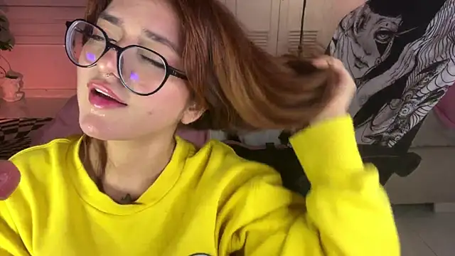 Snapshot of SweetJennaa chatting on 03/08/25, 07:16 SweetJennaa online show from 03/08/25, 07:16