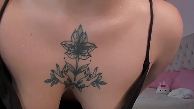 Snapshot of SweetJennaa chatting on 10/22/25, 06:40 SweetJennaa online show from 10/22/25, 06:40