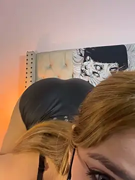 Snapshot of SweetJennaa chatting on 12/16/25, 02:38 SweetJennaa online show from 12/16/25, 02:38