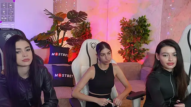 Gabriella054 online show from 12/05/24, 02:33