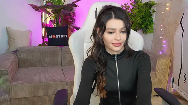 Gabriella054 online show from 12/24/24, 03:38