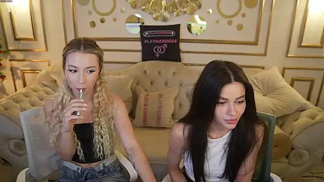 Gabriella054 online show from 04/08/26, 03:01