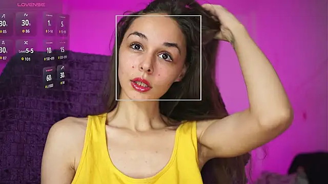 Snapshot of Miss__Bia chatting on 12/18/25, 10:27 Miss Bia online show from 12/18/25, 10:27