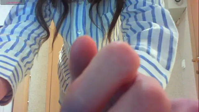 Snapshot of khu_yam chatting on 11/02/25, 05:04 khu yam online show from 11/02/25, 05:04