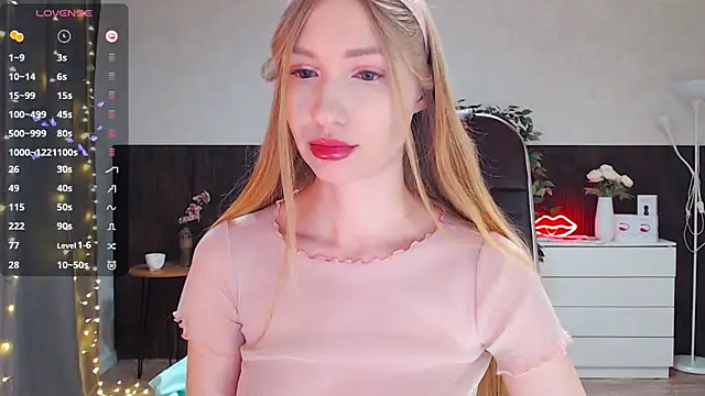 Cutie Annie online show from 02/26/25, 01:21